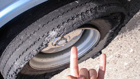 cuba-bus tire is down.jpg