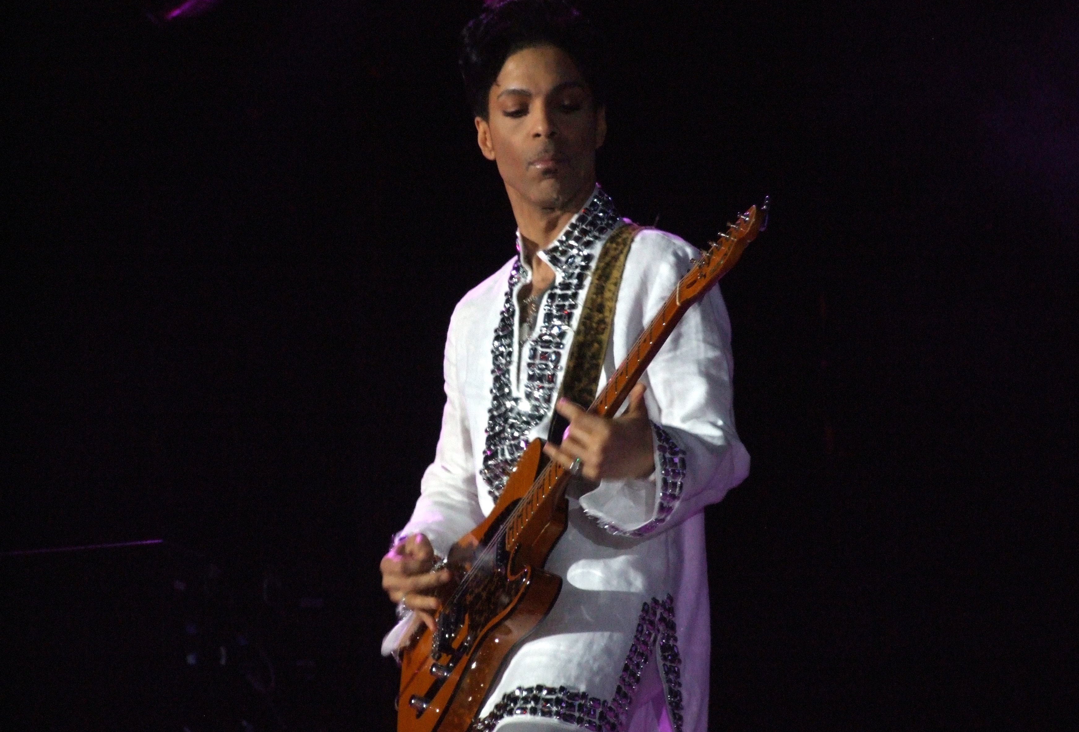 Prince's Death: New Details Emerge About the Man Who Called 911